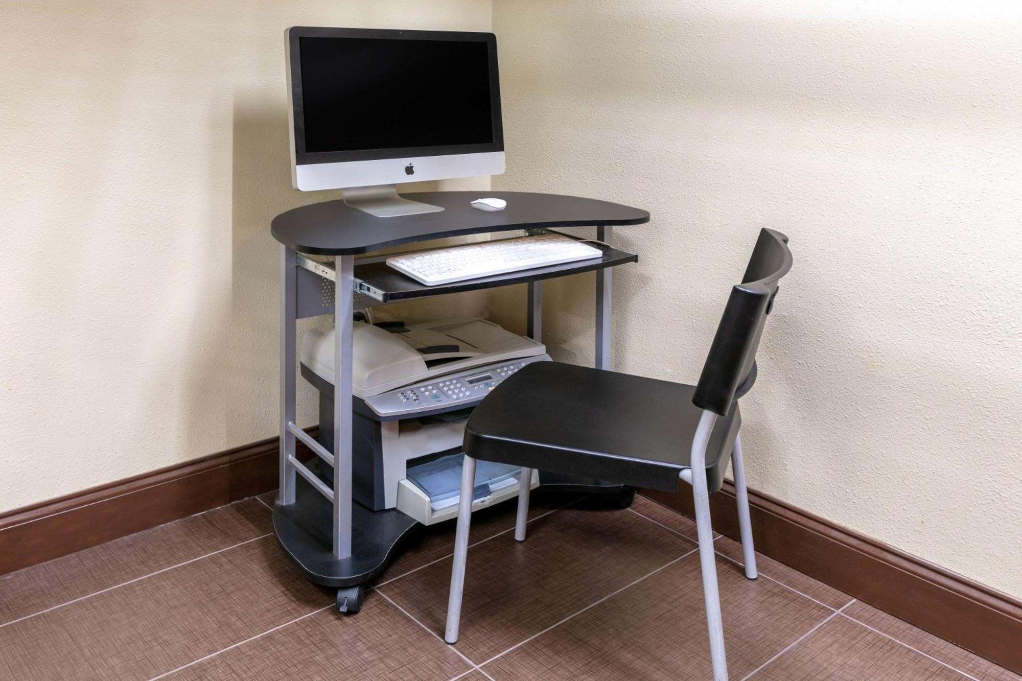 Travelodge By Wyndham Arlington/Dallas Area Extérieur photo