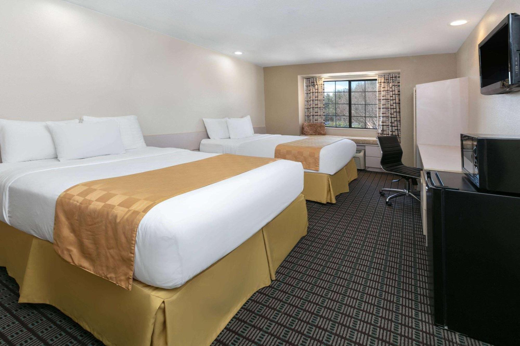 Travelodge By Wyndham Arlington/Dallas Area Extérieur photo