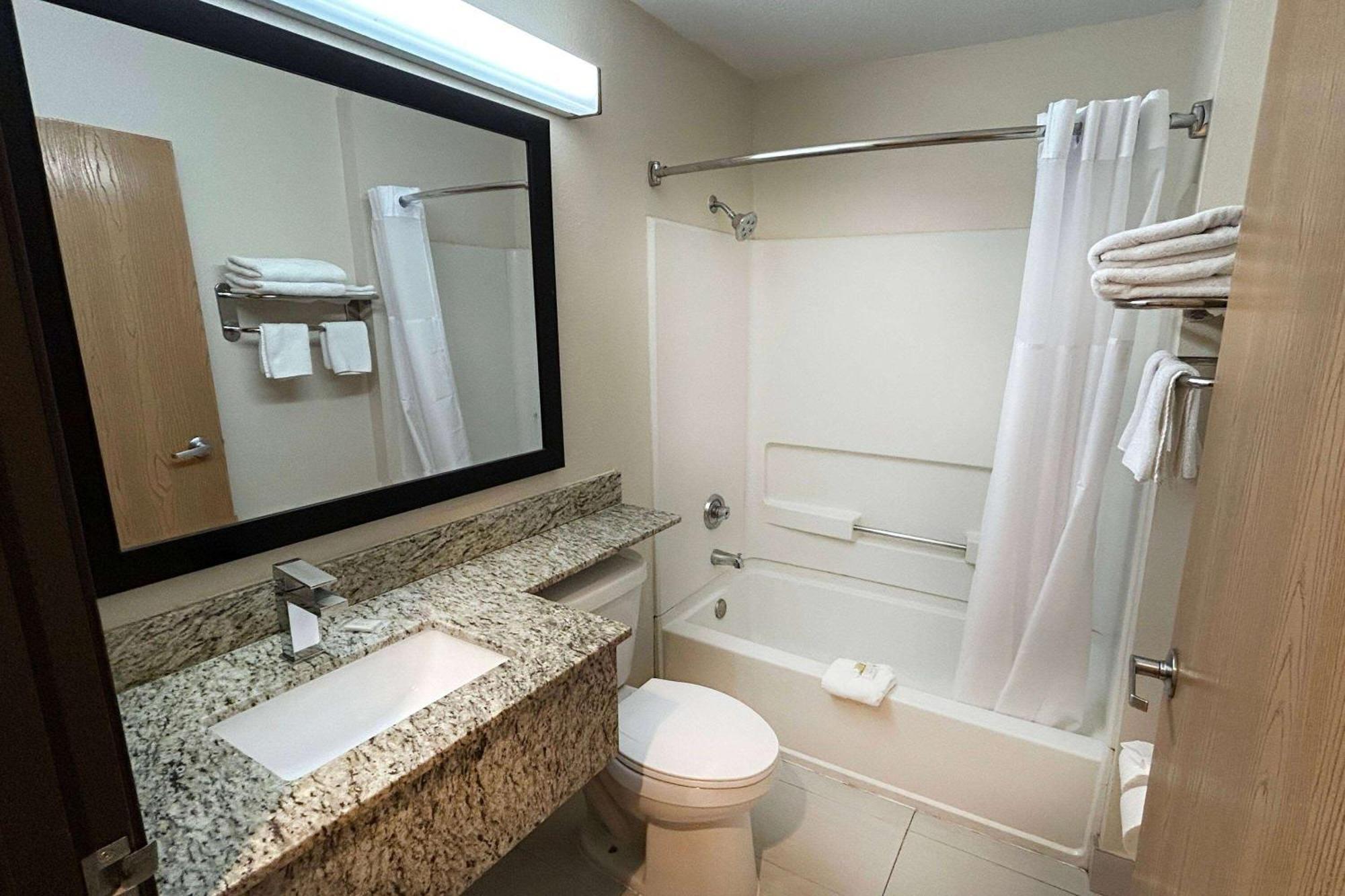 Travelodge By Wyndham Arlington/Dallas Area Extérieur photo