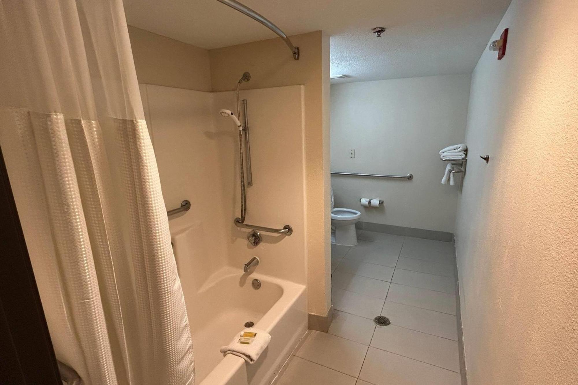 Travelodge By Wyndham Arlington/Dallas Area Extérieur photo