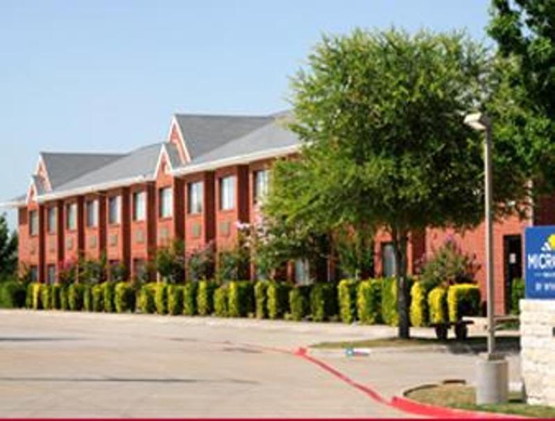 Travelodge By Wyndham Arlington/Dallas Area Extérieur photo